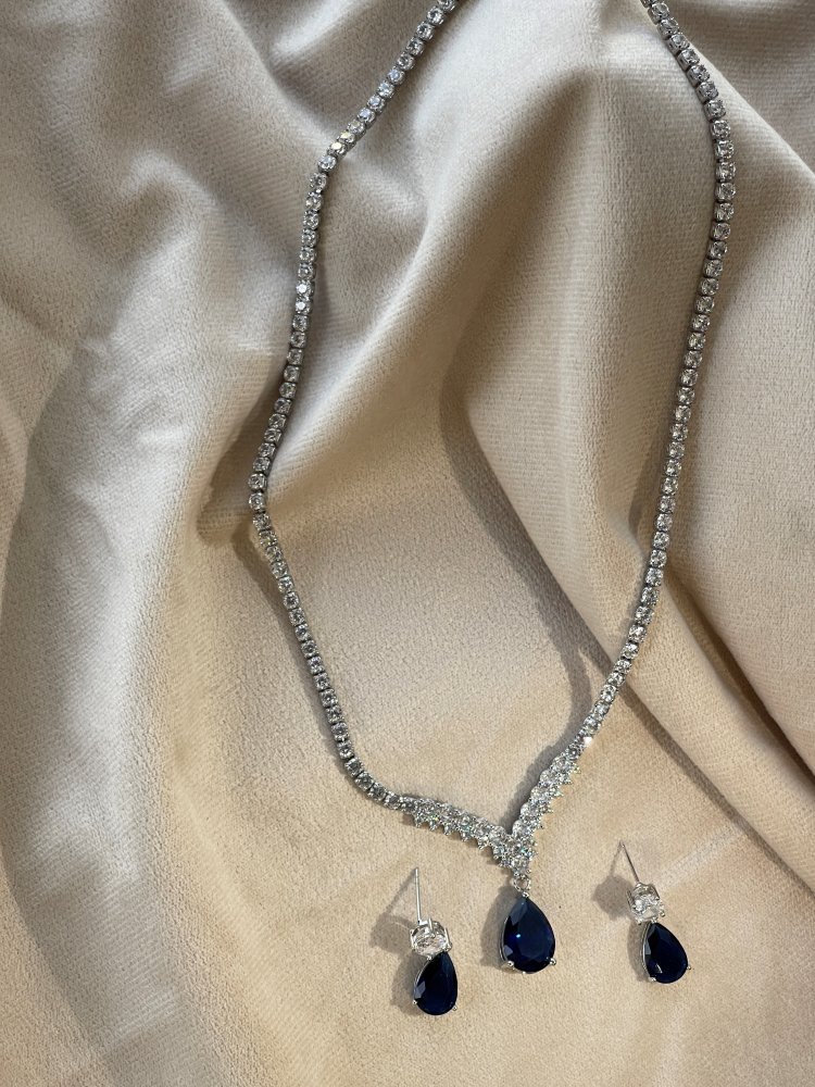 Sapphire Elegance Necklace Set